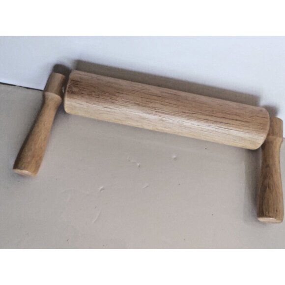 Angled 90 degree Wooden Handles Hardwood Rolling Pin 11 1/2" x 9" roll surface - Picture 5 of 8